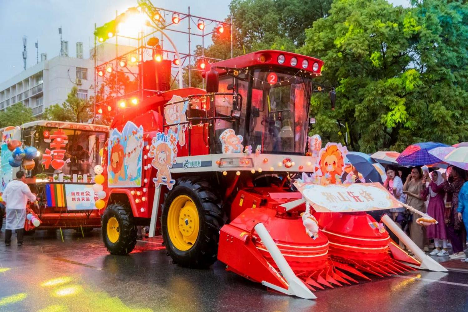 yl6809永利官网公管文法院农机。 周子睿 摄
